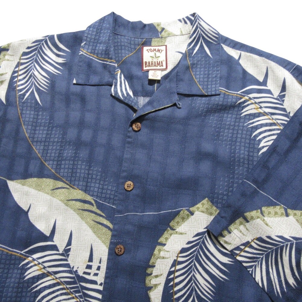 Tommy Bahama Mens Camp Shirt M Navy Blue Floral Stretch 100% Silk Loop Collar